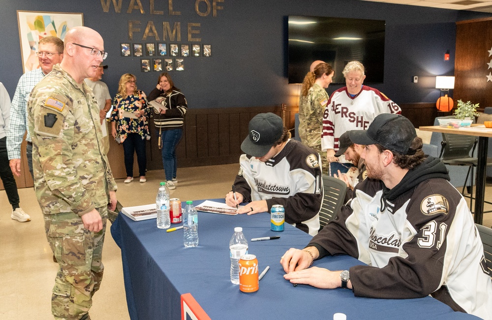 Hershey Bears visit Pennsylvania National Guard members