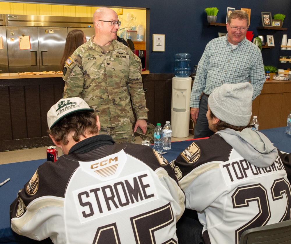 Hershey Bears visit Pennsylvania National Guard members