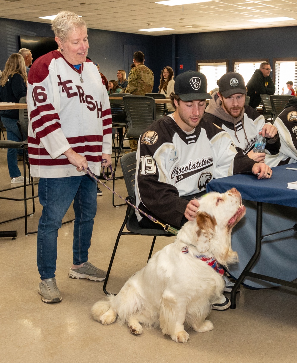 Hershey Bears visit Pennsylvania National Guard members