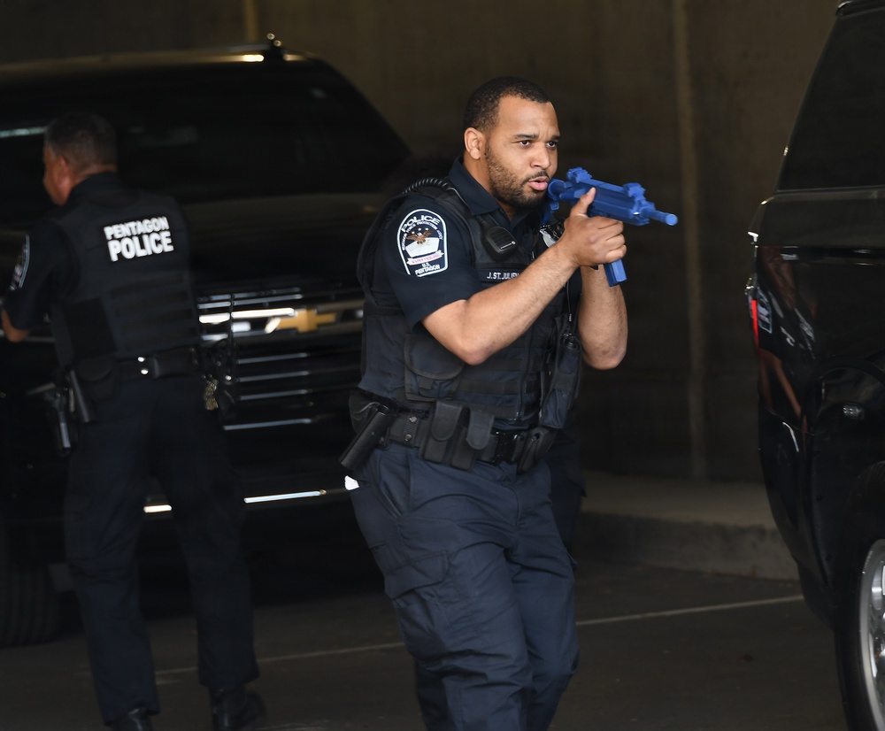 A Pentagon police officer during a training session
