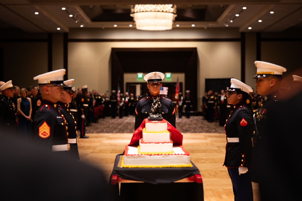 I MEF celebrates 250th Marine Corps birthday