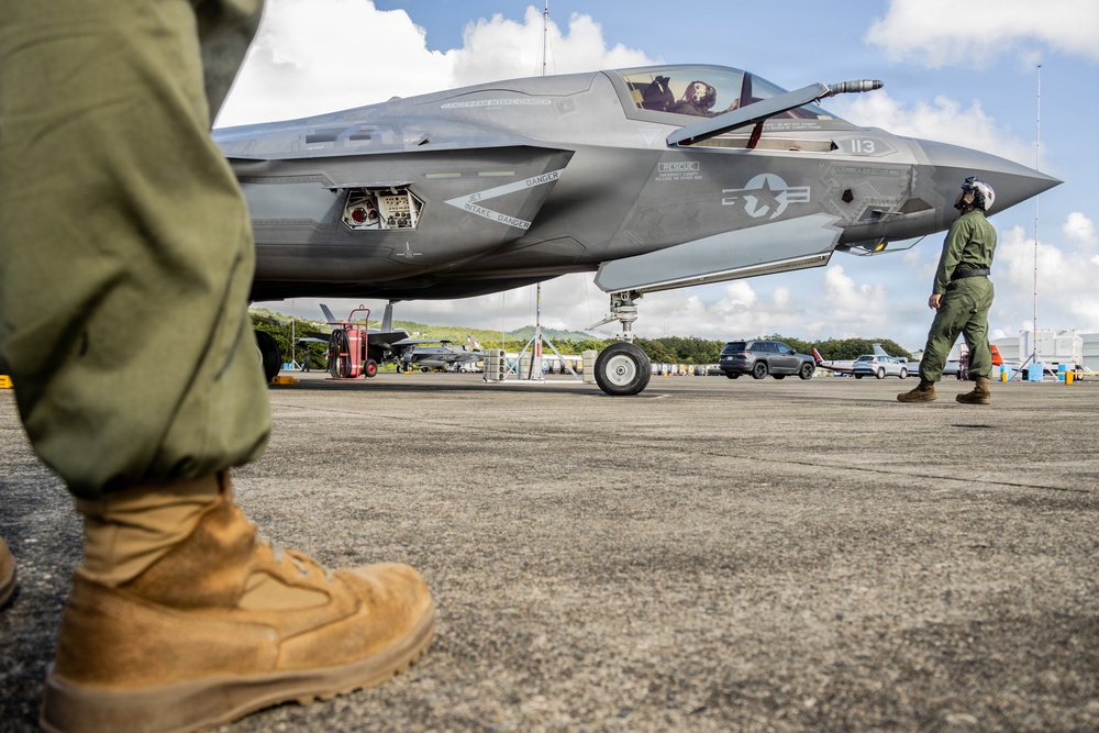 VMFA-225 conducts flight operations in Puerto Rico