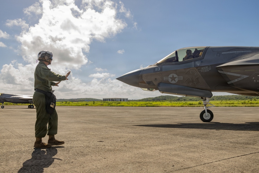 VMFA-225 conducts flight operations in Puerto Rico