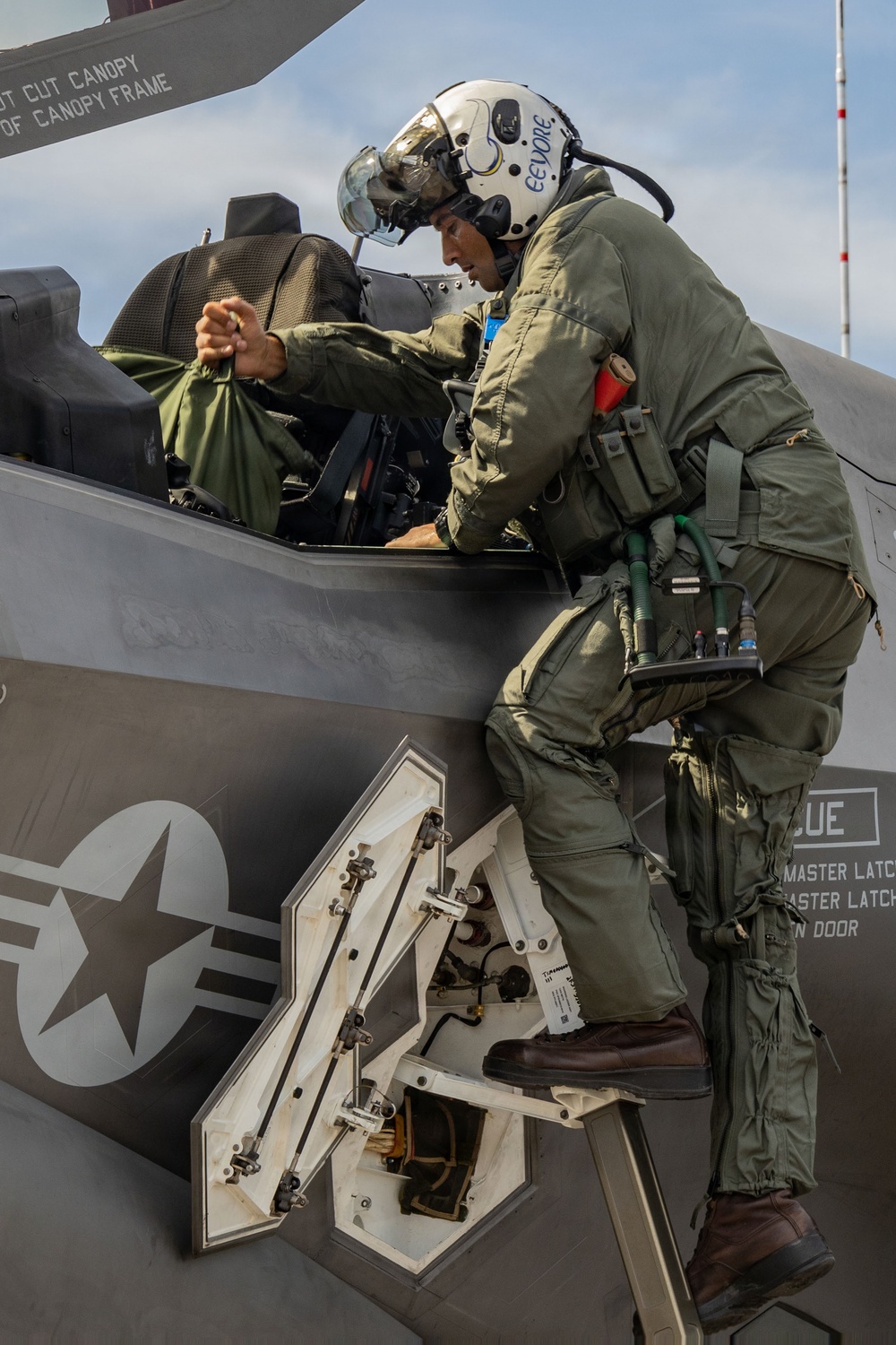VMFA-225 conducts flight operations in Puerto Rico