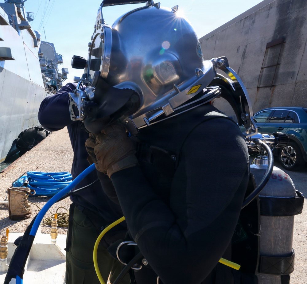 USS Bainbridge (DDG96) Mid-Deployment Voyage Repairs