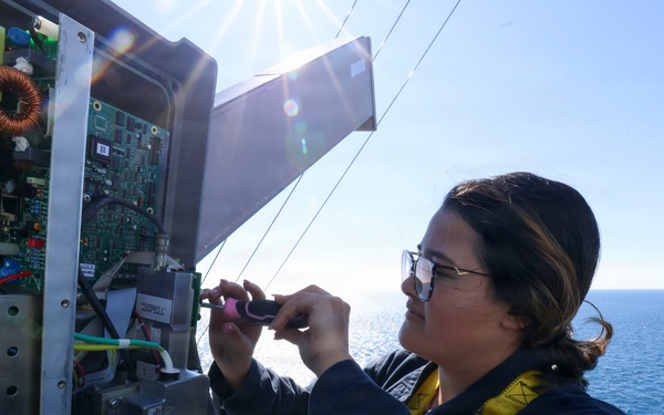 USS Bainbridge (DDG96) Mid-Deployment Voyage Repairs