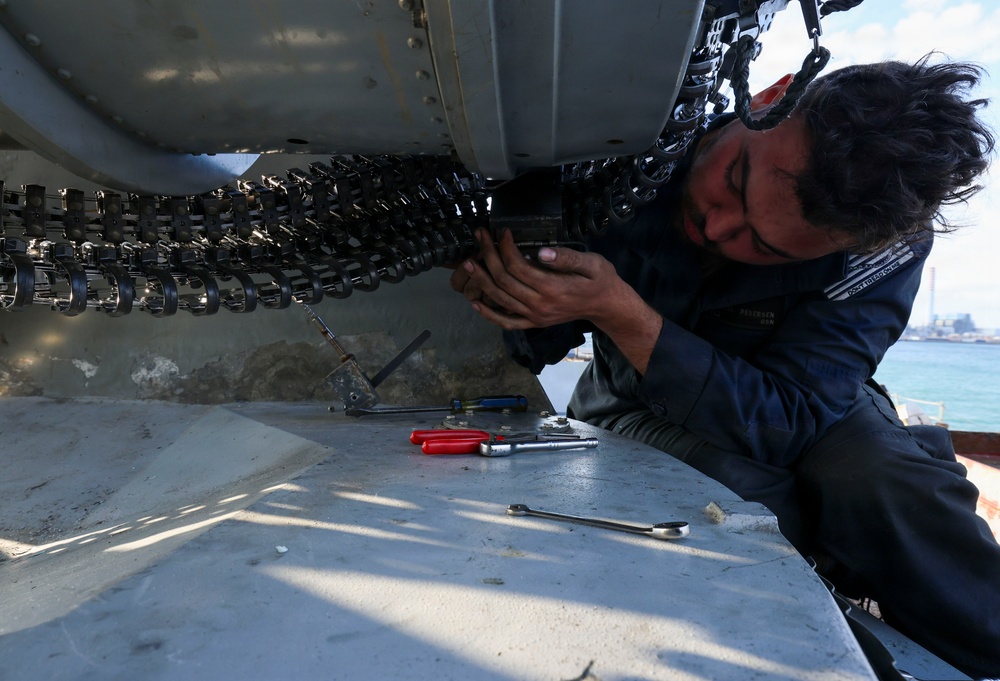 USS Bainbridge (DDG96) Mid-Deployment Voyage Repairs