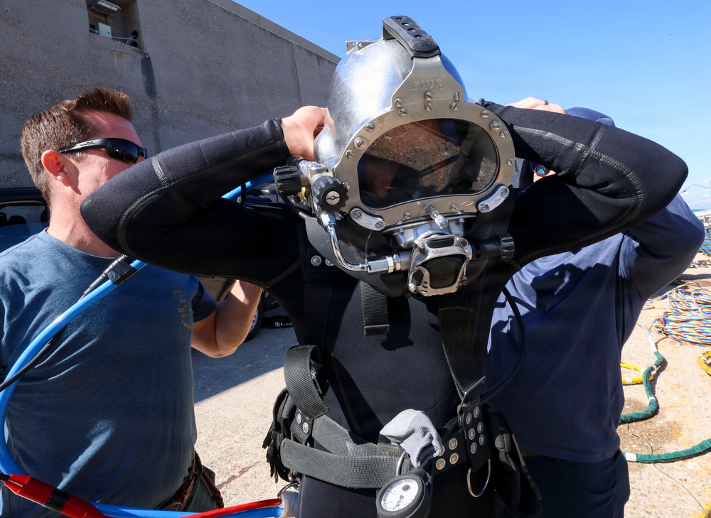 USS Bainbridge (DDG96) Mid-Deployment Voyage Repairs