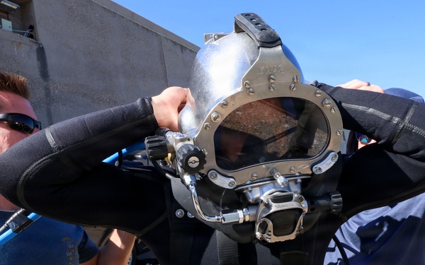 USS Bainbridge (DDG96) Mid-Deployment Voyage Repairs