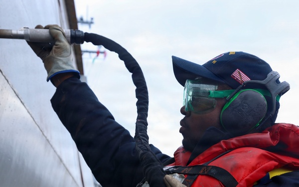 USS Bainbridge (DDG96) Mid-Deployment Voyage Repairs
