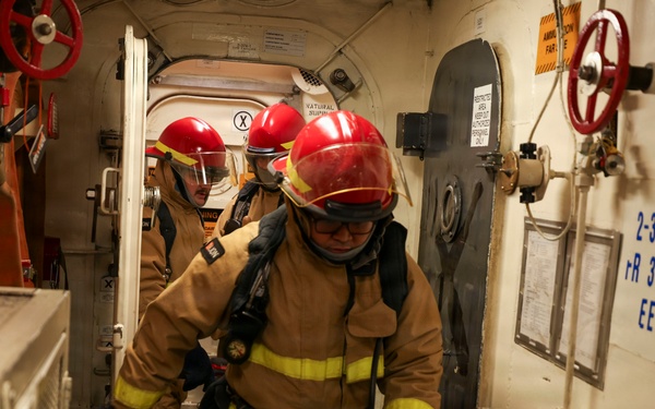 USS Bainbridge (DDG96) Damage Control Training