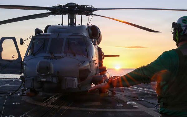 USS Bainbridge (DDG96) Flight Quarters