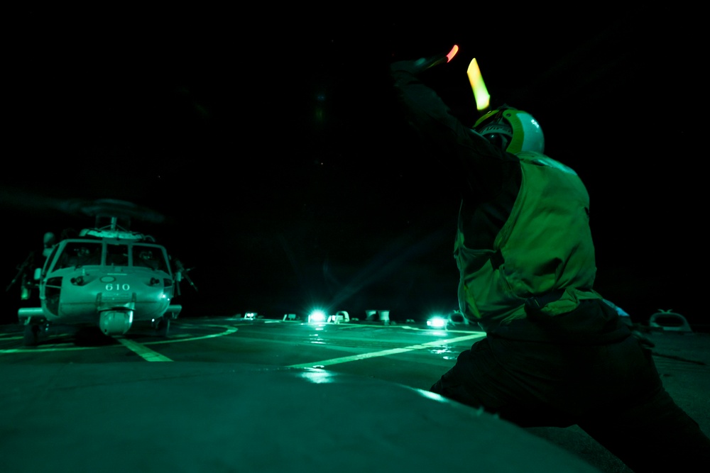 USS Bainbridge (DDG96) Flight Quarters