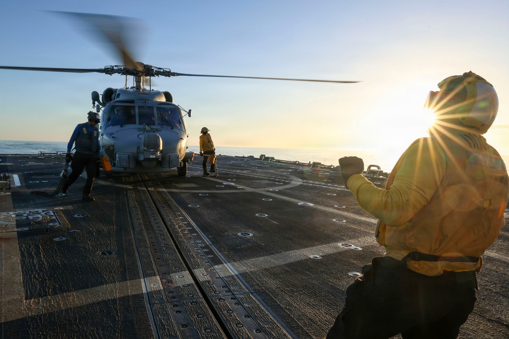 USS Bainbridge (DDG96) Flight Quarters