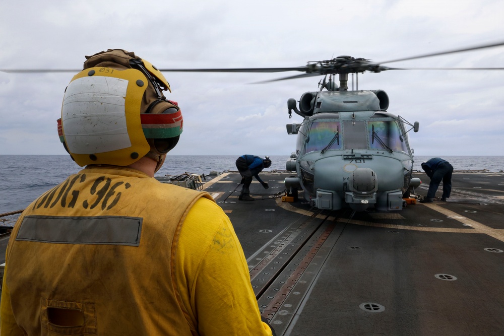 USS Bainbridge (DDG96) Flight Quarters