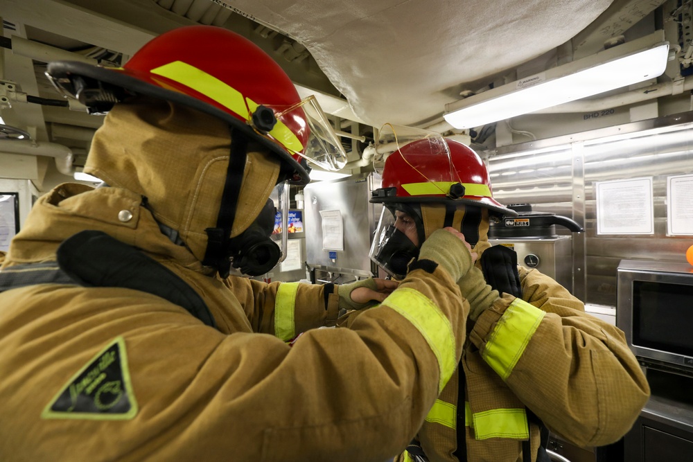 USS Bainbridge (DDG96) Damage Control Training