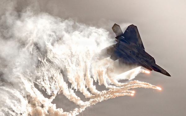 Trail of Fire: F-22 Raptor Flare Dump Over Miramar