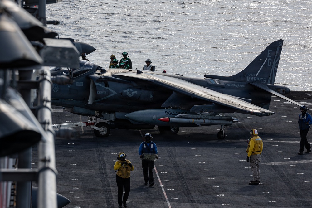 22nd MEU(SOC) | Flight Operations on USS Iwo Jima