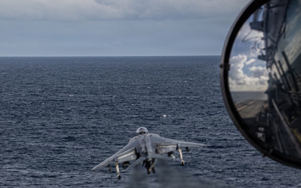 22nd MEU(SOC) | Flight Operations on USS Iwo Jima