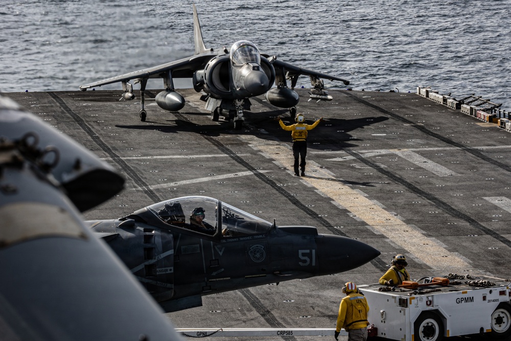 22nd MEU(SOC) | Flight Operations on USS Iwo Jima