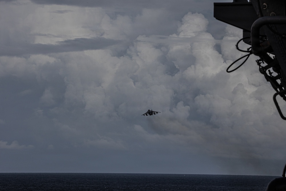 22nd MEU(SOC) | Flight Operations on USS Iwo Jima