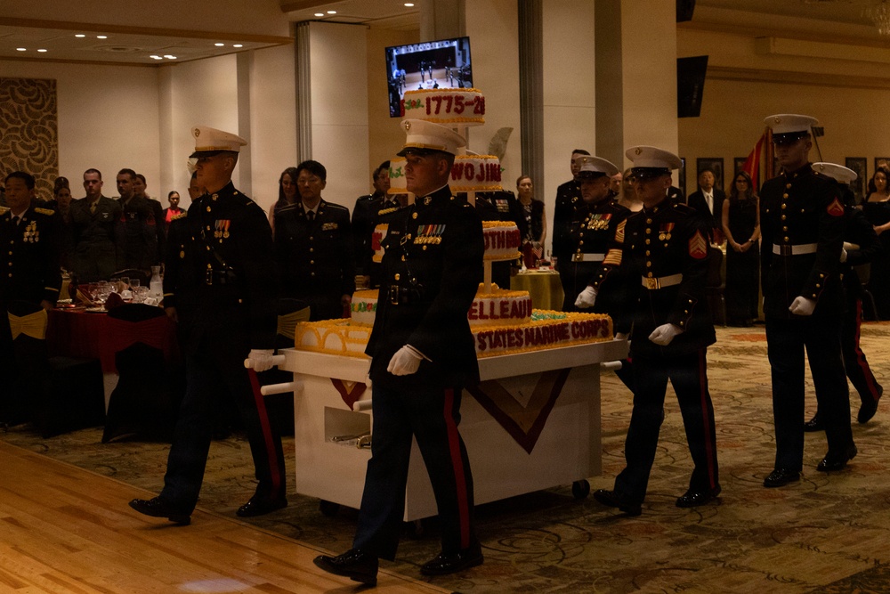 31st MEU | 31st MEU holds 250th Marine Corps Ball