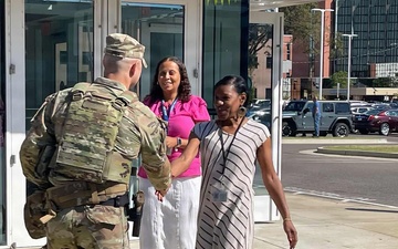 Tennessee National Guard Greeted in Memphis
