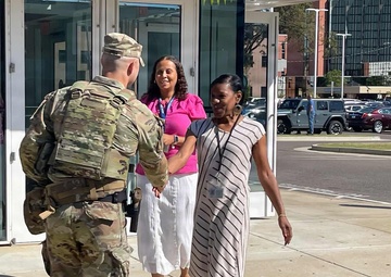 Tennessee National Guard Greeted in Memphis