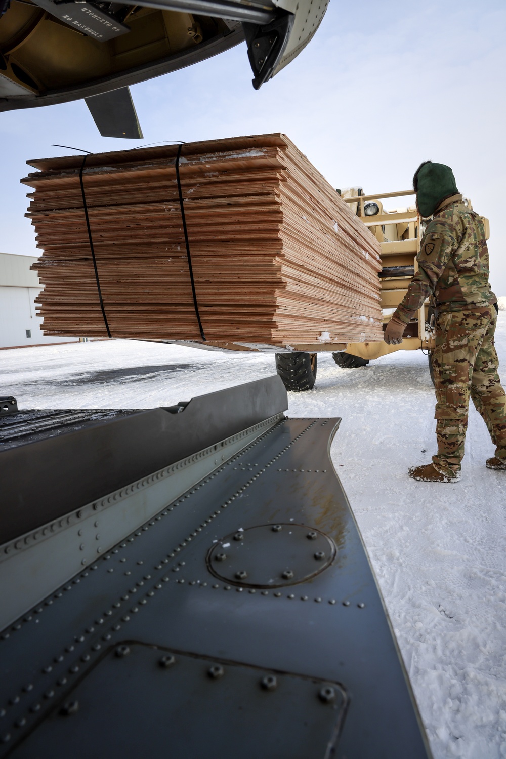 AKOM prepares for supply-delivery mission during Operation Halong Response