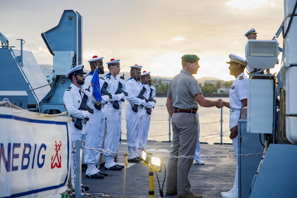 Multinational Service Members and Samoa Locals Honor the Pacific Partnership 2025 Samoa Mission During a Closing Ceremony