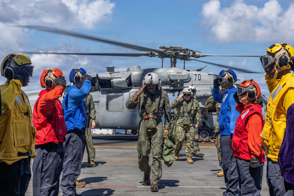 Adm. Alvin Holsey, Commander, U.S. Southern Command, Tours USS Iwo Jima