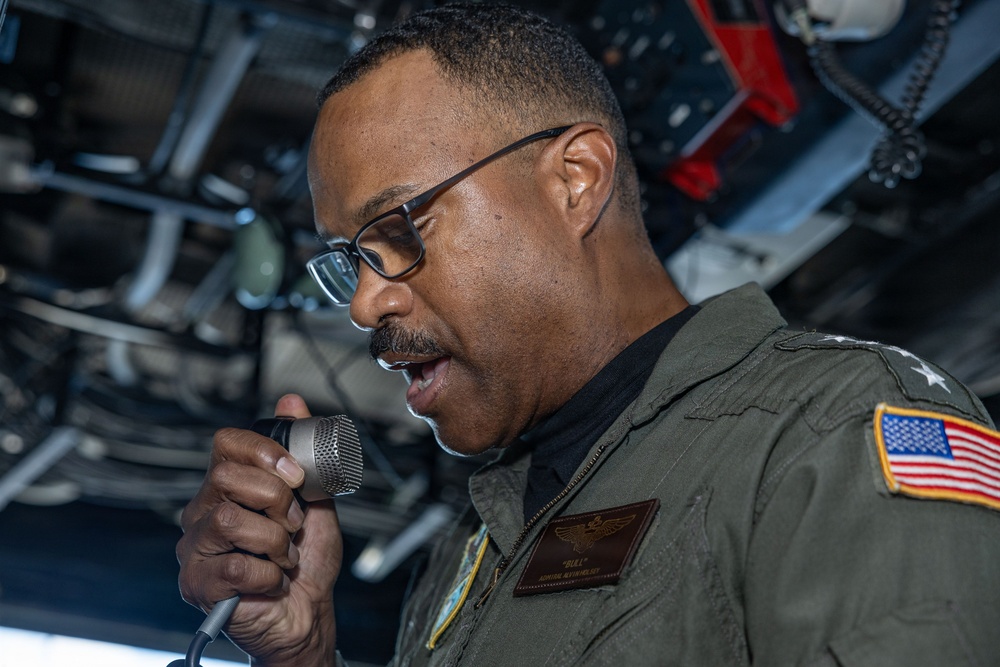 Adm. Alvin Holsey, Commander, U.S. Southern Command, Tours USS Iwo Jima