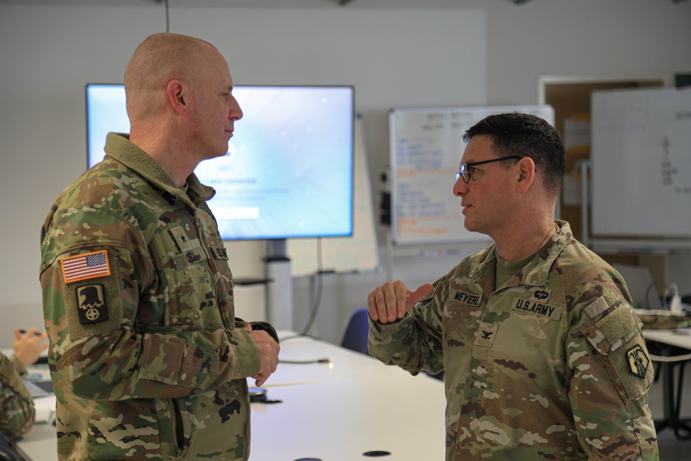Brigadier General Cecil visits the 510th RSG