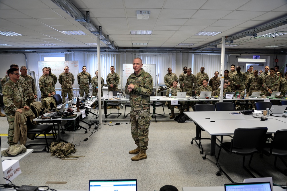 Brigadier General Cecil visits the 510th RSG