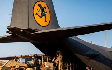75th EAS loads heavy equipment for regional airlift