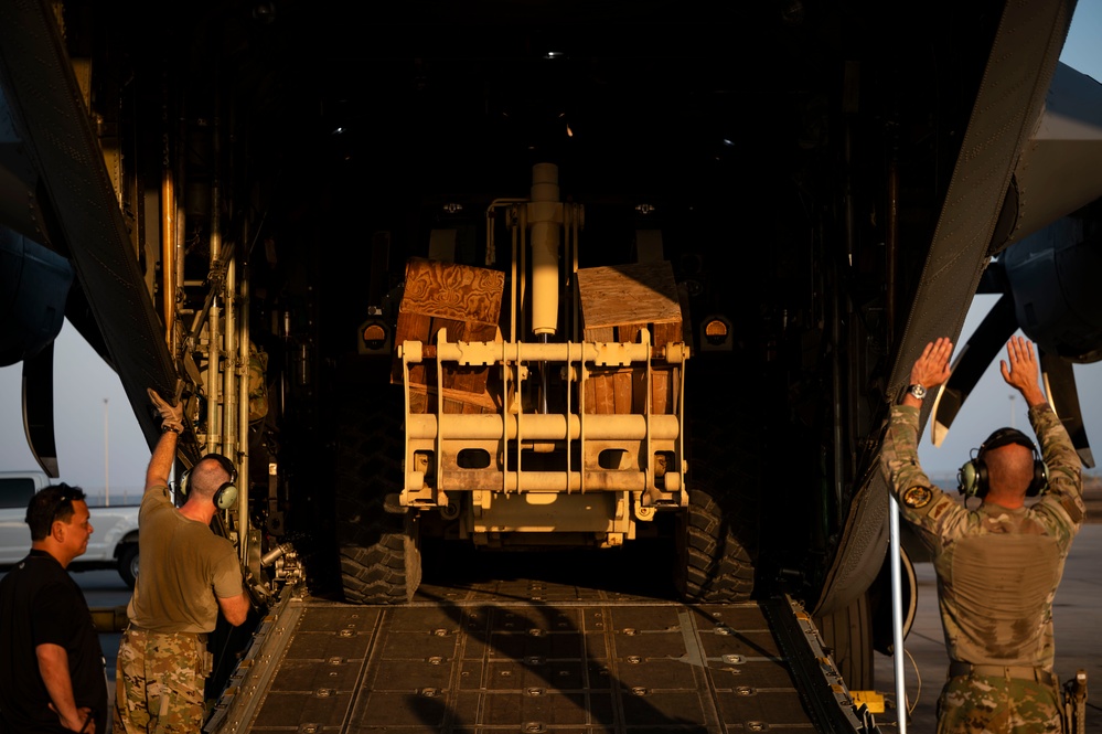 75th EAS loads heavy equipment for regional airlift