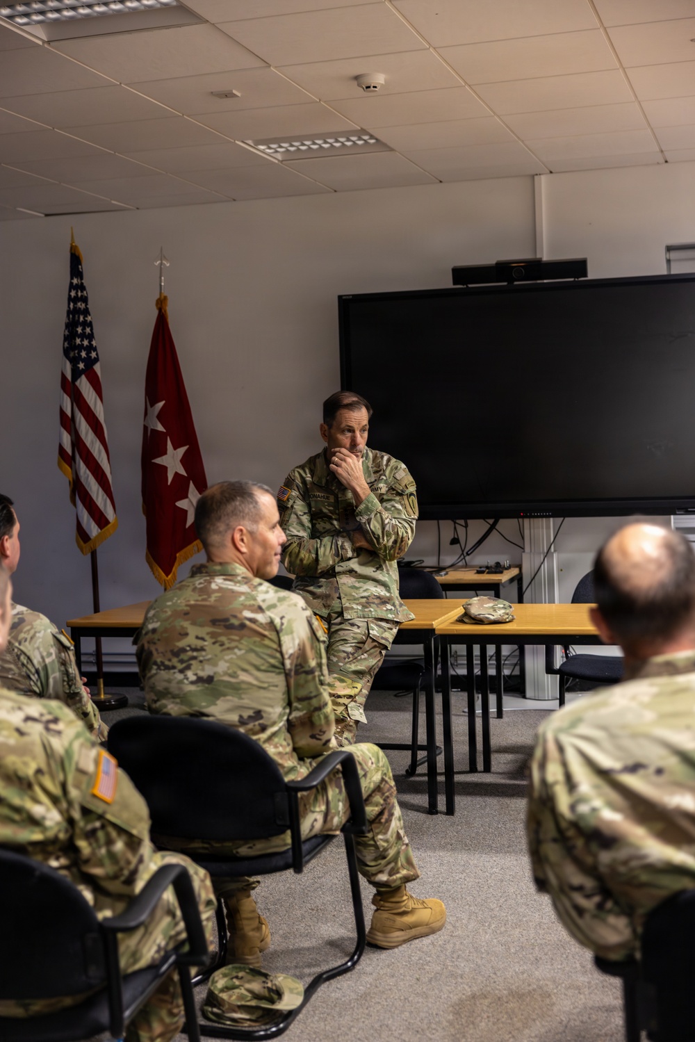 USAREUR-AF Comdander  Visits HQ ARRC