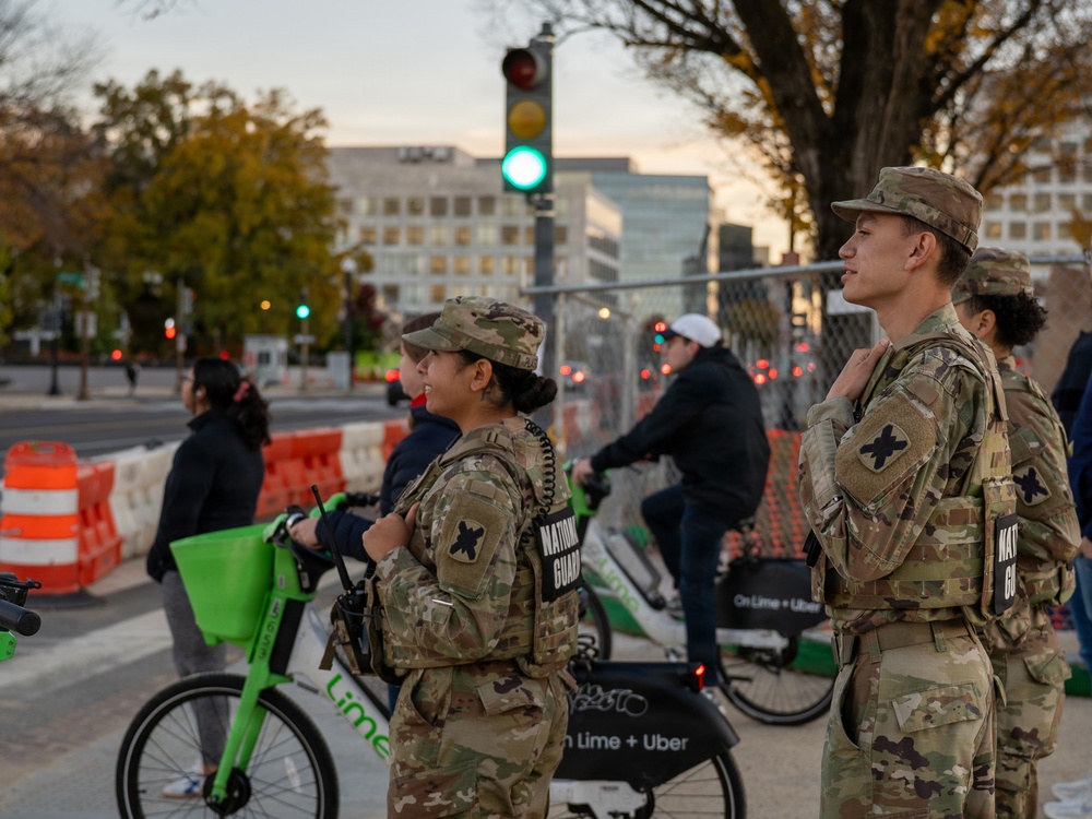 Soldiers provide a presence patrol in Georgetown and the National Mall