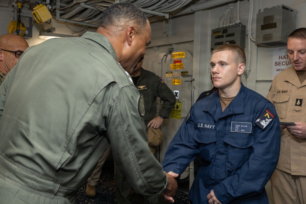 Adm. Alvin Holsey, Commander, U.S. Southern Command, Tours USS Iwo Jima