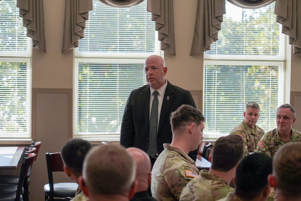 Mr. Eric Geressy, Senior Advisor to the Secretary of War (Strategy), visits Fort Leavenworth.