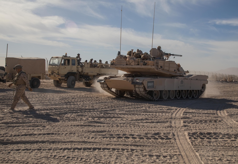 Royal Saudi Land Forces Move into 'The Box'