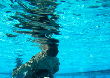 11th MEU Marines Conduct Water Survival Advanced Course