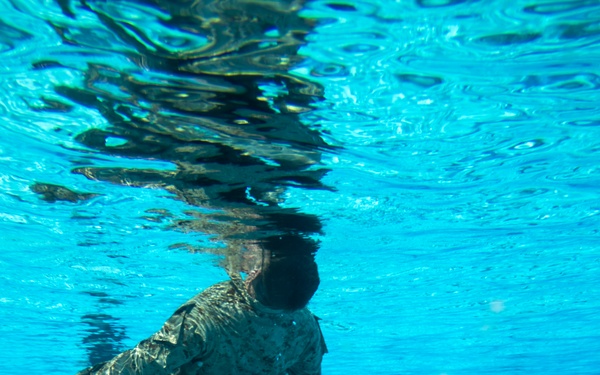 11th MEU Marines Conduct Water Survival Advanced Course