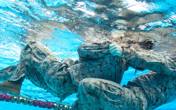 11th MEU Marines Conduct Water Survival Advanced Course