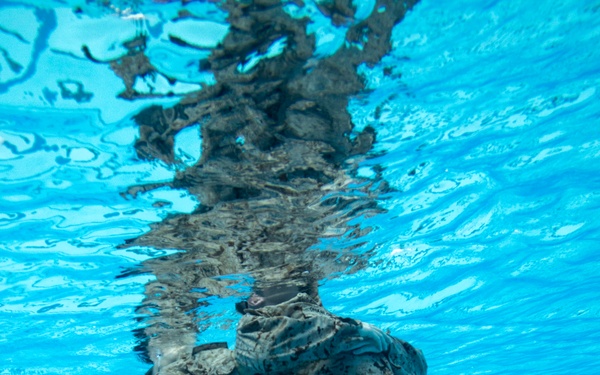 11th MEU Marines Conduct Water Survival Advanced Course