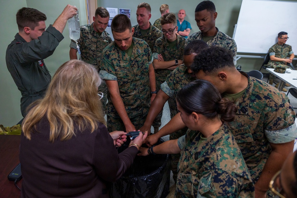 11th MEU Sailors and Marines Conduct Blood Transfusion Training
