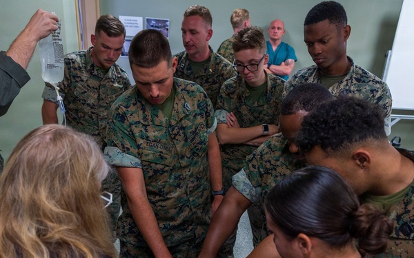 11th MEU Sailors and Marines Conduct Blood Transfusion Training