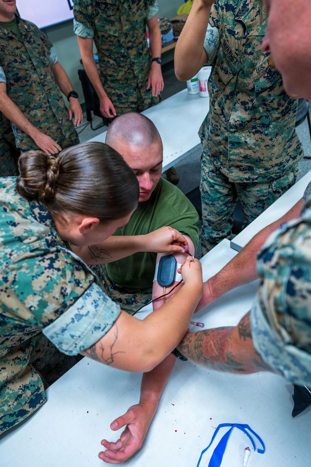 11th MEU Sailors and Marines Conduct Blood Transfusion Training