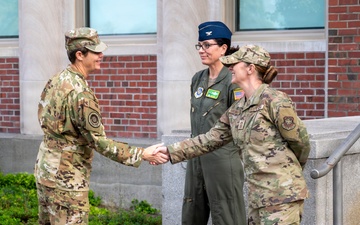 AMC Deputy Commander visits Team McChord