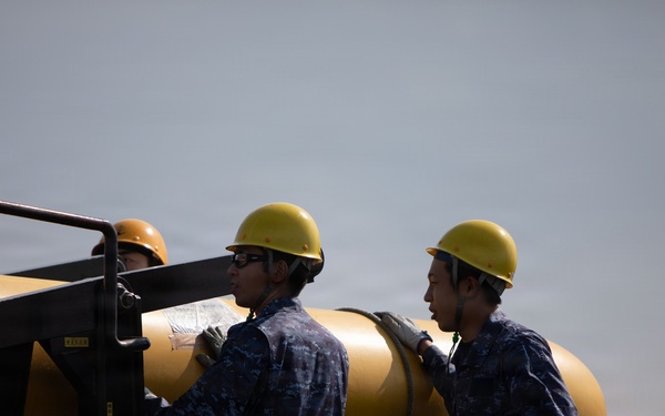 Submarine resupply: JMSDF JS Unryu visits MCAS Iwakuni